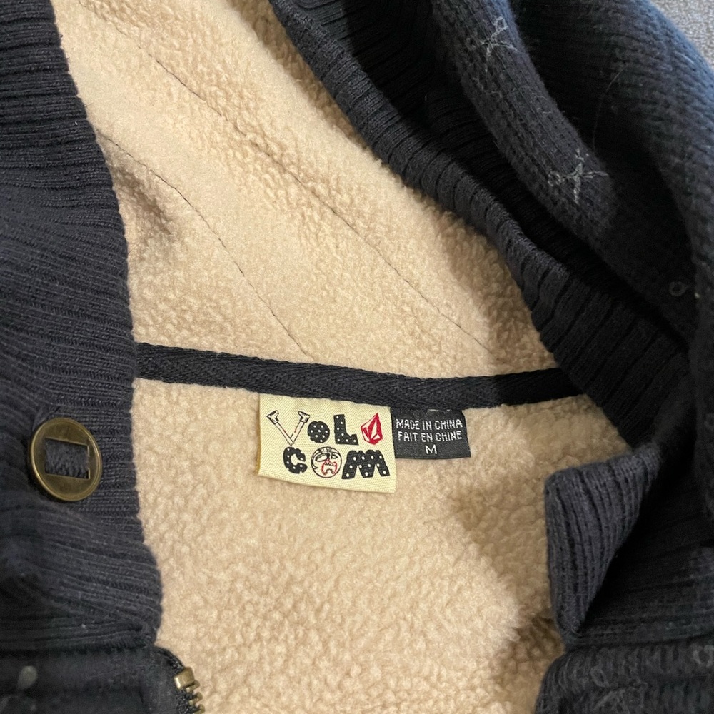 Volcom Sweater - Picture 4 of 6